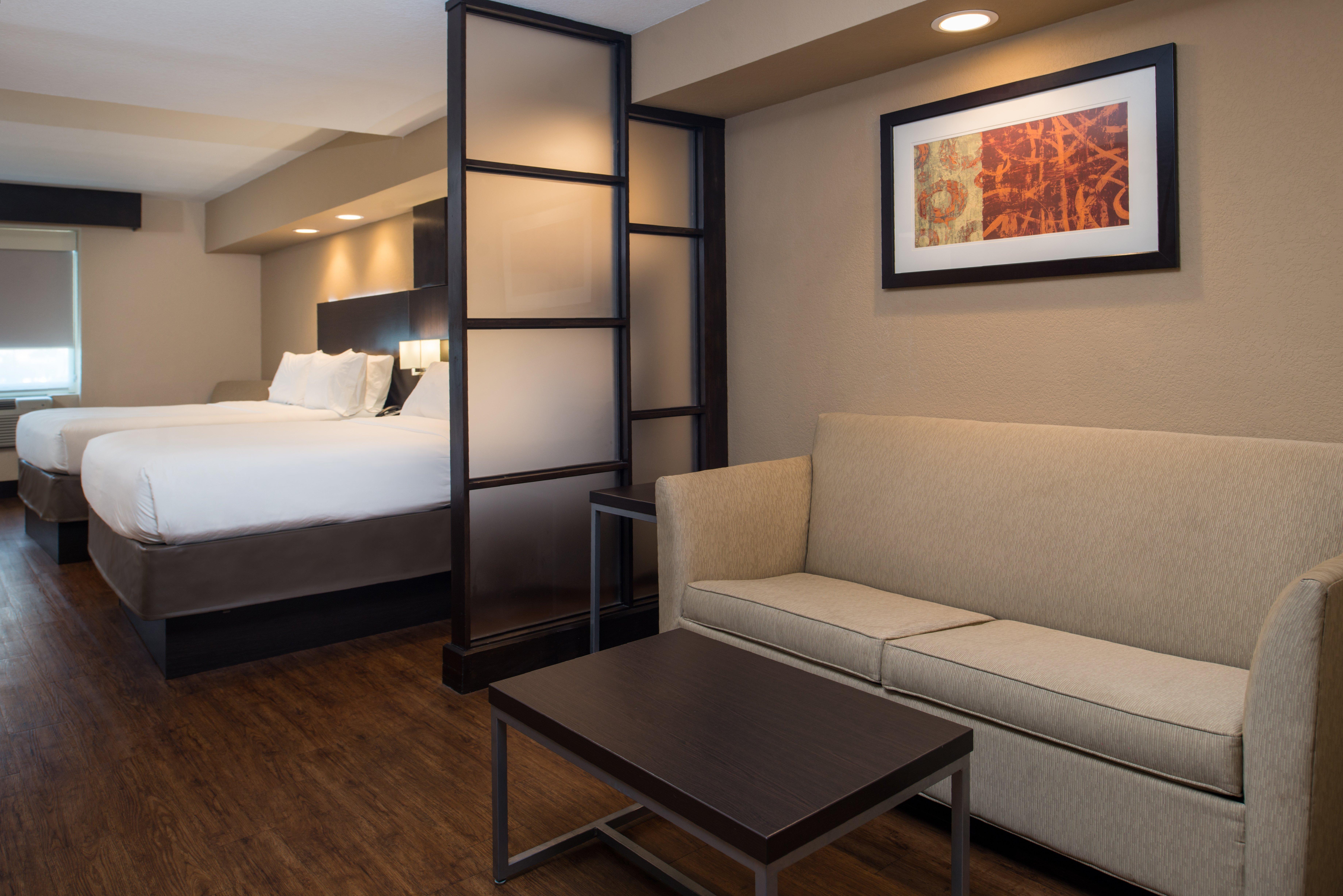 Holiday Inn Express & Suites San Antonio Medical - Six Flags By Ihg Екстер'єр фото