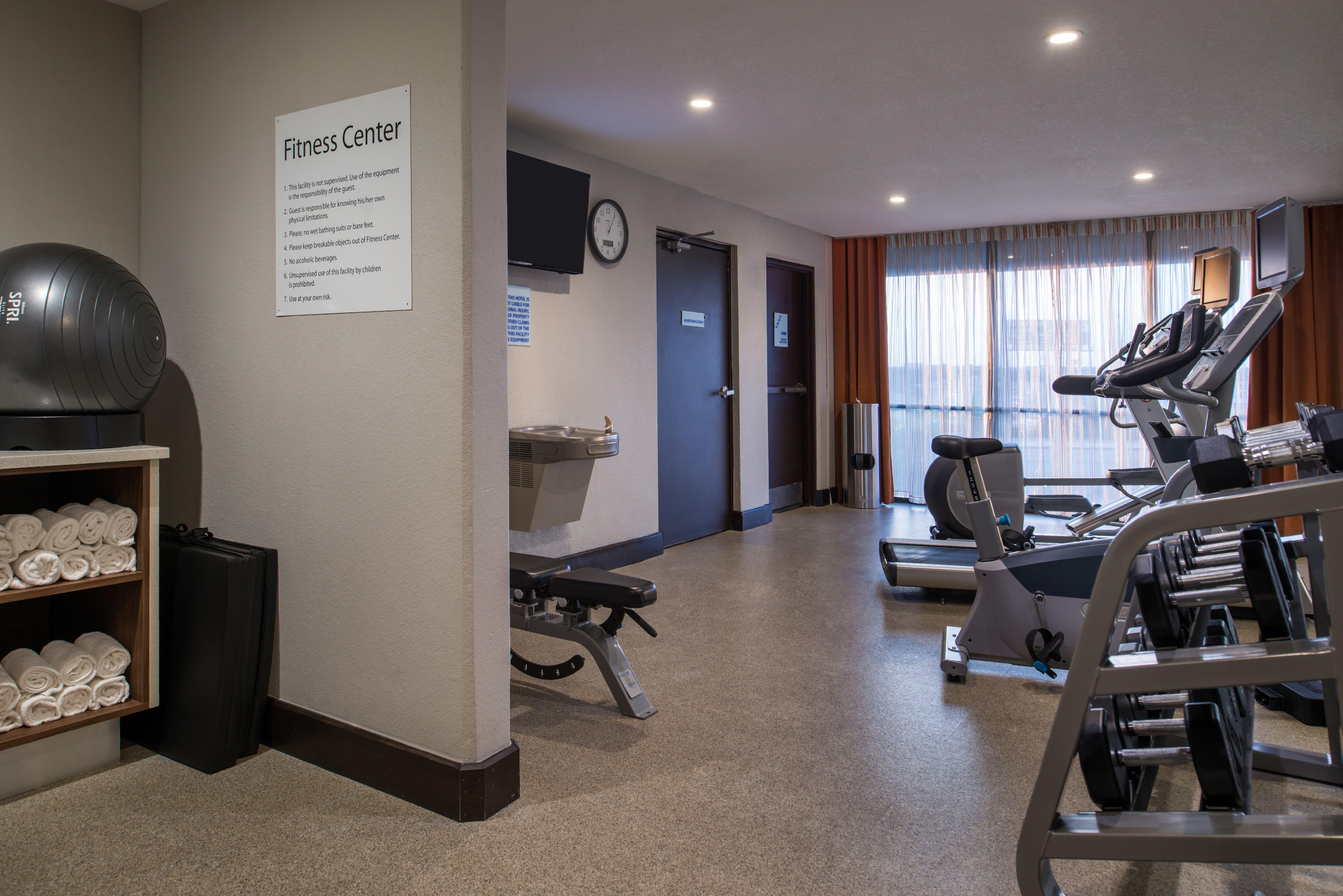 Holiday Inn Express & Suites San Antonio Medical - Six Flags By Ihg Екстер'єр фото